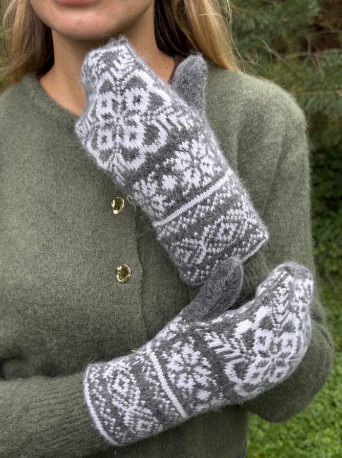 Women’s merino wool mittens COCO, WoolLando